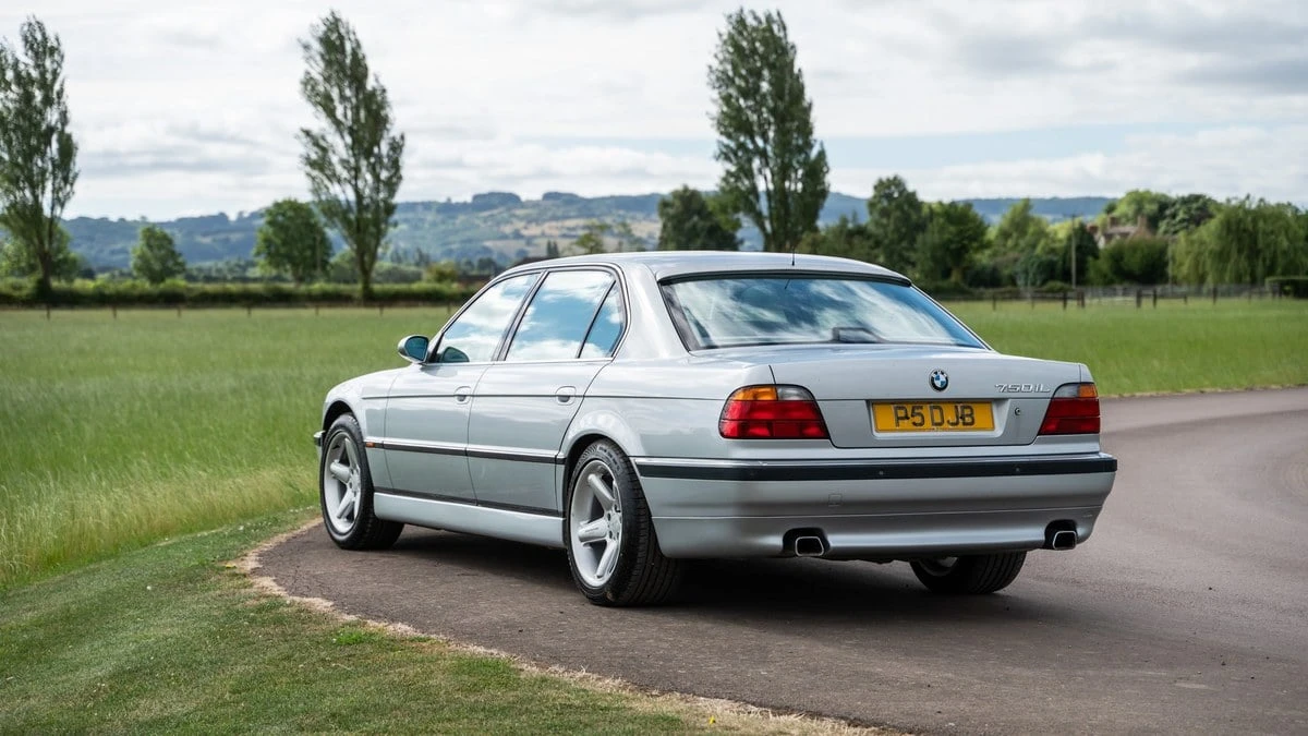 1996 BMW E38 750i & 750iL Sedan - Image 7 of 30