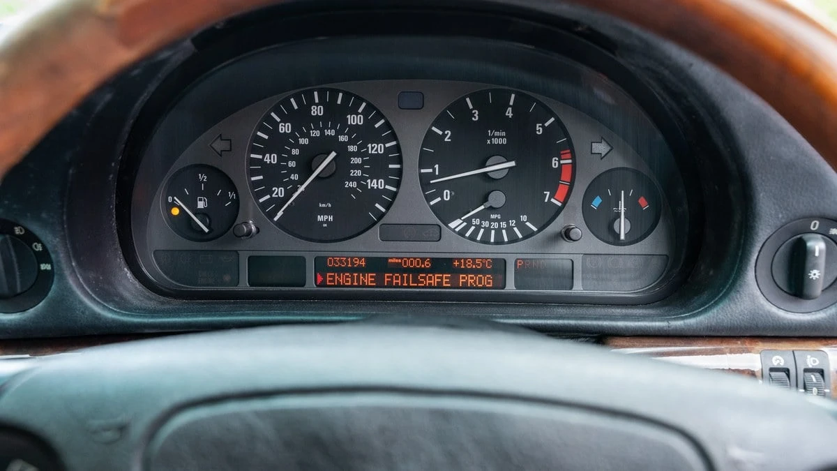 1996 BMW E38 750i & 750iL Sedan - Image 23 of 30