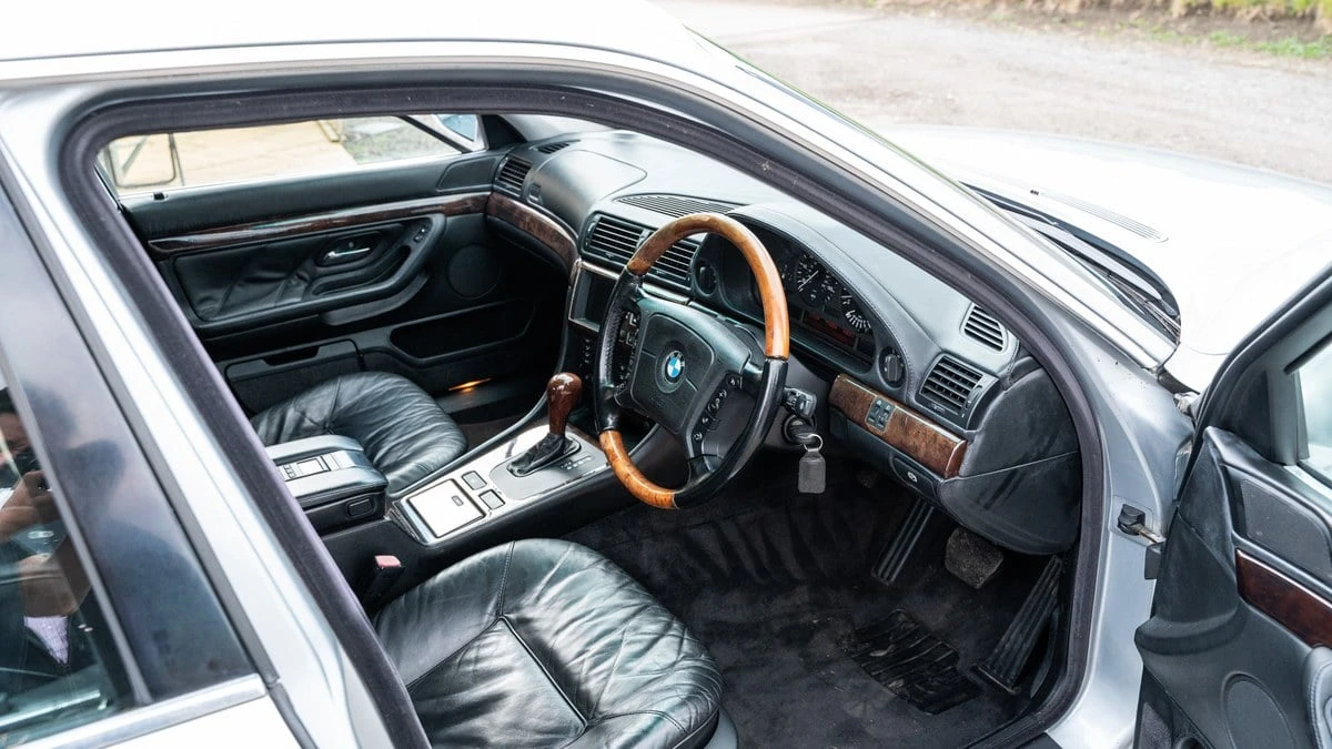 1996 BMW E38 750i & 750iL Sedan - Image 13 of 30