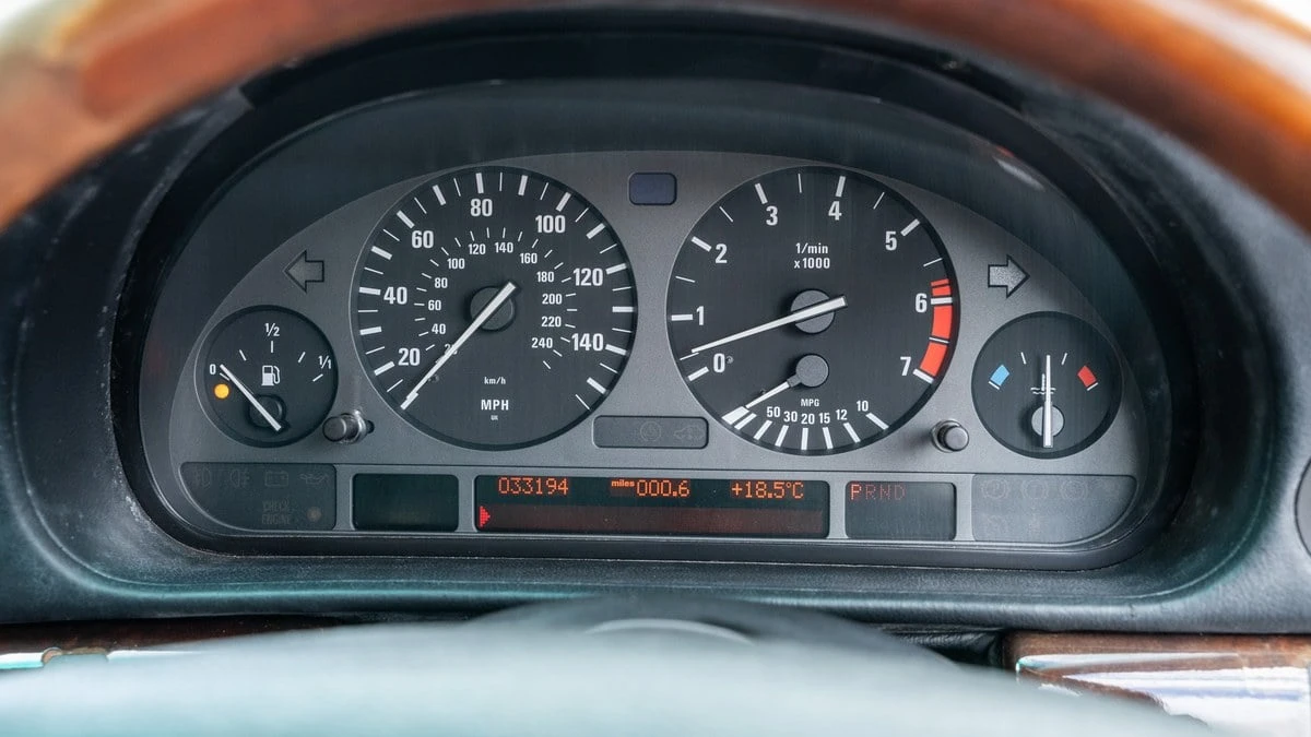 1996 BMW E38 750i & 750iL Sedan - Image 22 of 30