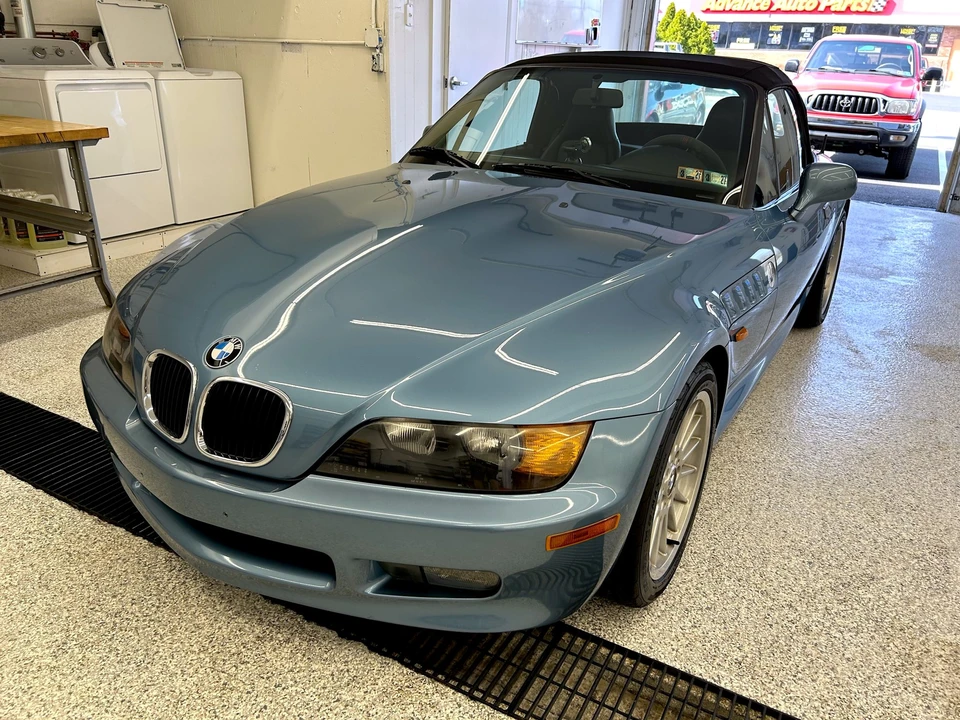 1996 BMW Z3 Roadster - Image 2 of 31