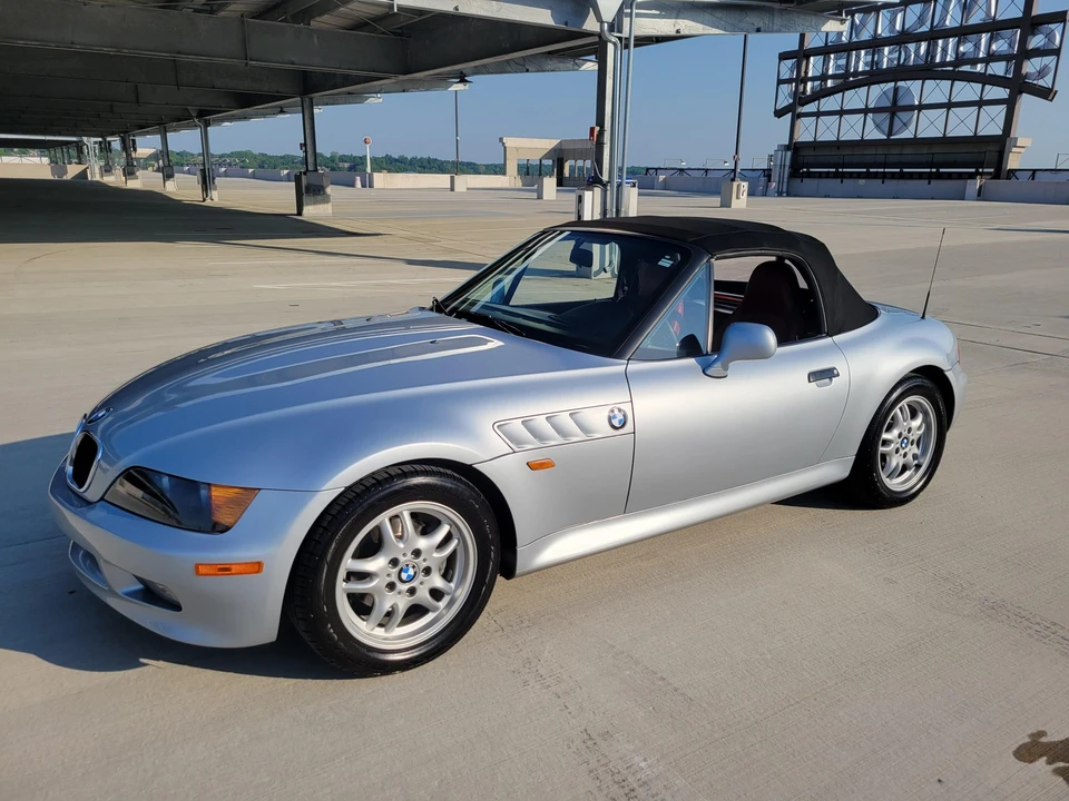 1996 BMW Z3 Roadster - Image 2 of 31