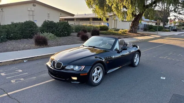 1996 BMW Z3 4-Cyl Roadster 2D
