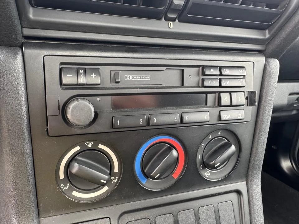 1996 BMW Z3 Roadster - Image 14 of 15