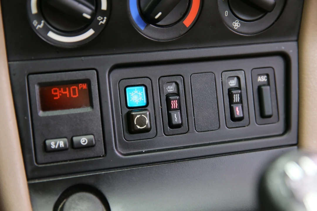 1996 BMW Z3 Roadster - Image 28 of 31