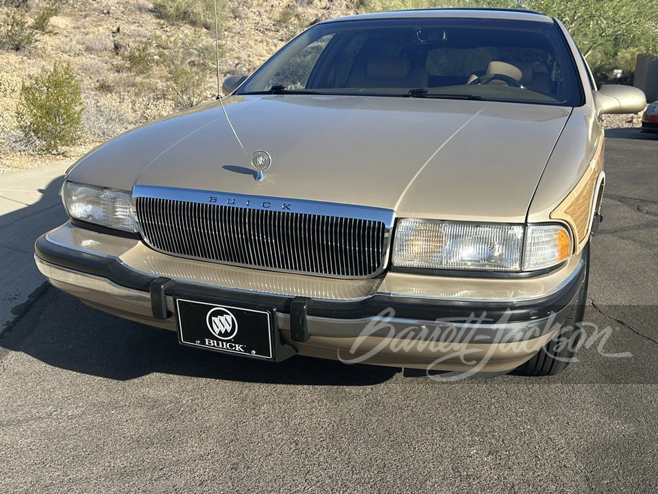 1996 Buick Roadmaster - Image 9 of 21