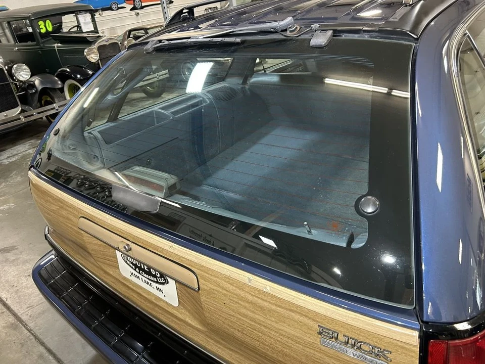 1996 Buick Roadmaster - Image 20 of 21