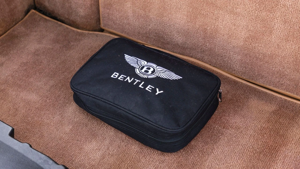 1996 Bentley Azure 1st Gen - Image 26 of 31