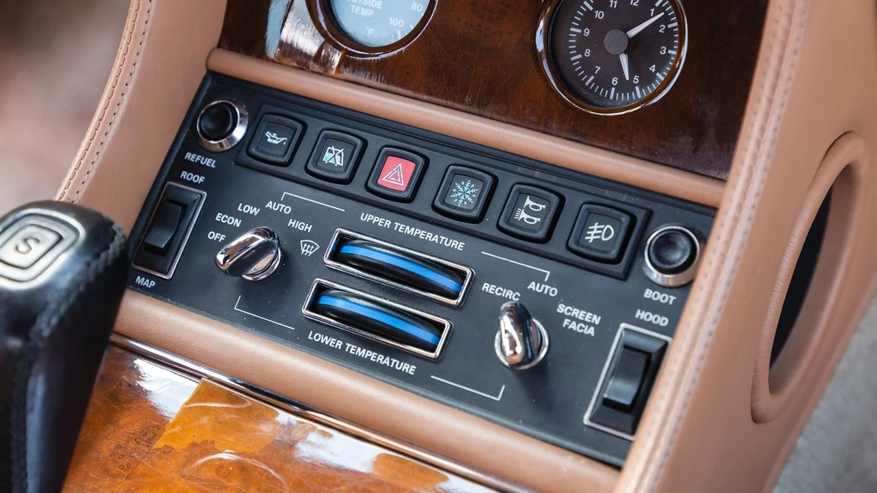 1996 Bentley Azure 1st Gen - Image 19 of 31