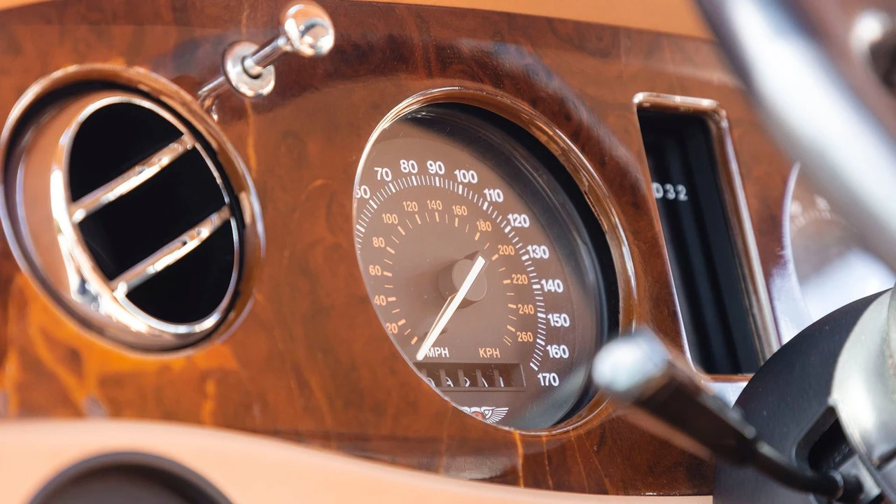 1996 Bentley Azure 1st Gen - Image 17 of 31