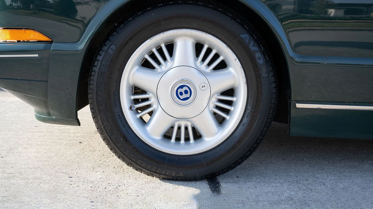 1996 Bentley Azure 1st Gen - Image 30 of 31