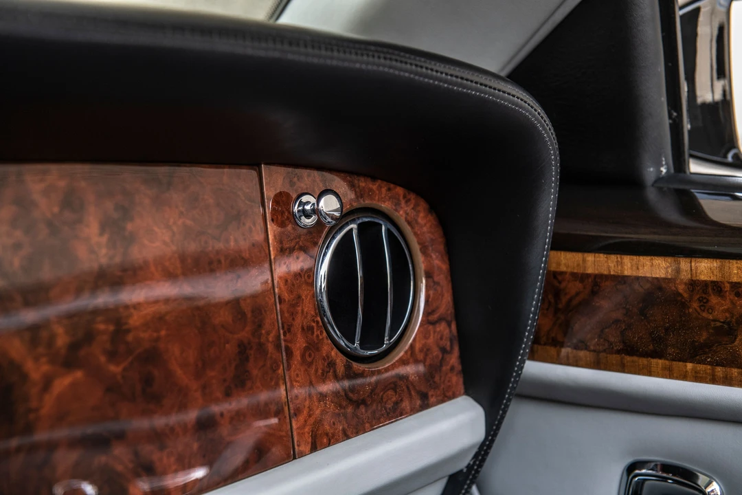 1996 Bentley Azure 1st Gen - Image 18 of 31