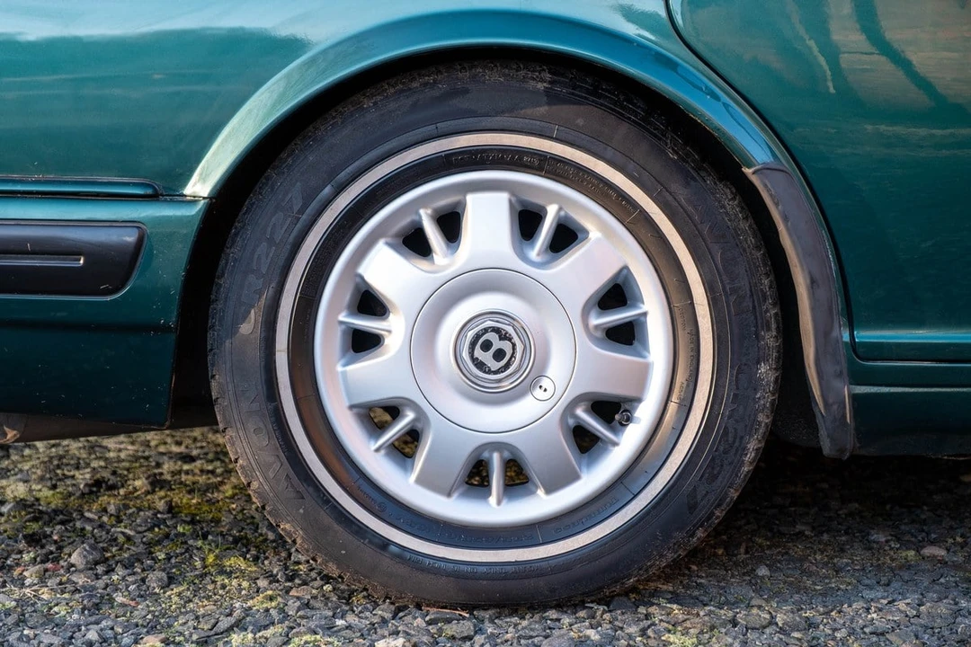 1996 Bentley Brooklands - Image 25 of 30