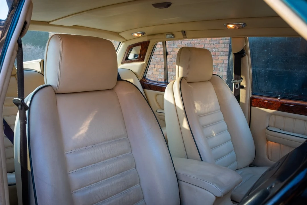 1996 Bentley Brooklands - Image 2 of 30
