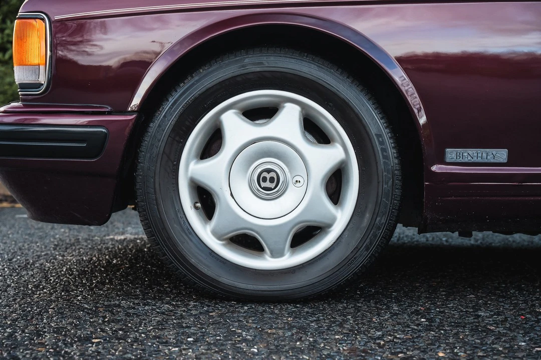 1996 Bentley Brooklands - Image 13 of 30