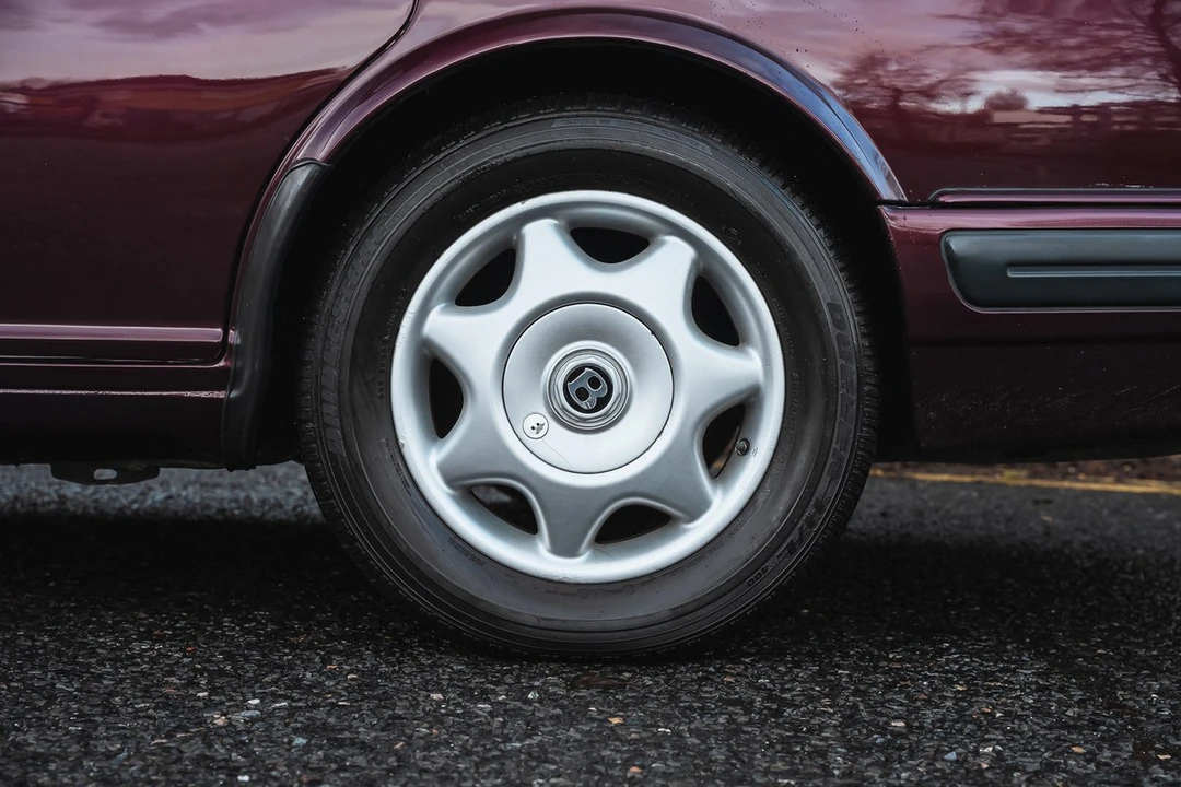 1996 Bentley Brooklands - Image 11 of 30