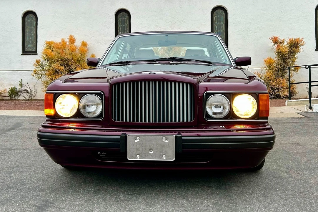 1996 Bentley Brooklands - Image 2 of 31