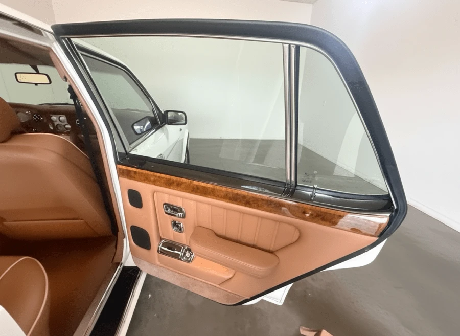 1996 Bentley Brooklands - Image 11 of 19