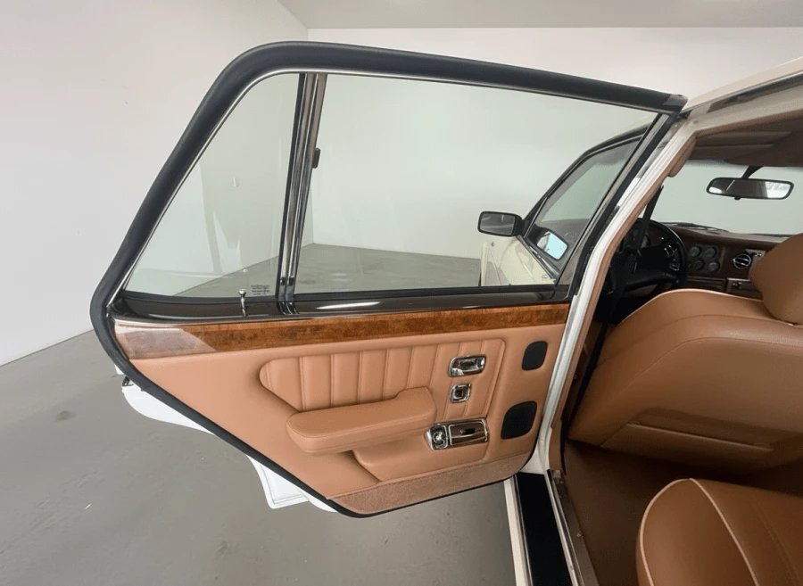 1996 Bentley Brooklands - Image 13 of 19