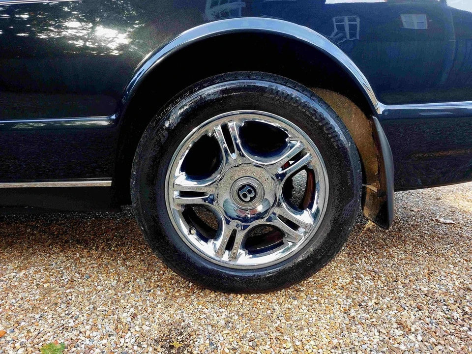 1996 Bentley Continental R - Image 8 of 30