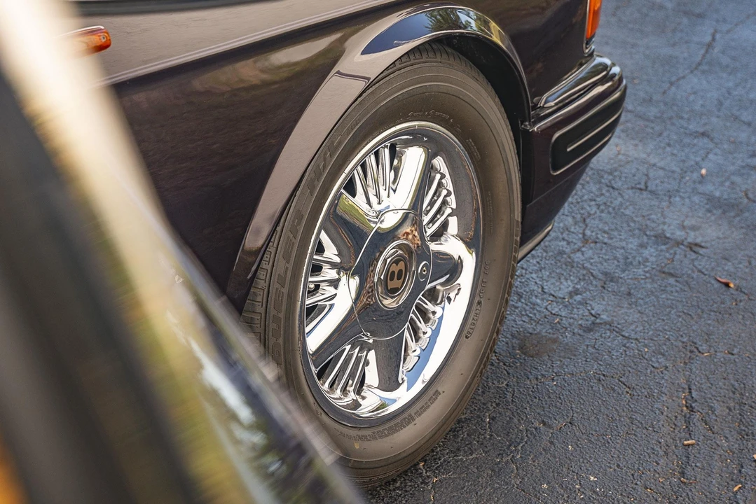 1996 Bentley Mulsanne - Image 11 of 21