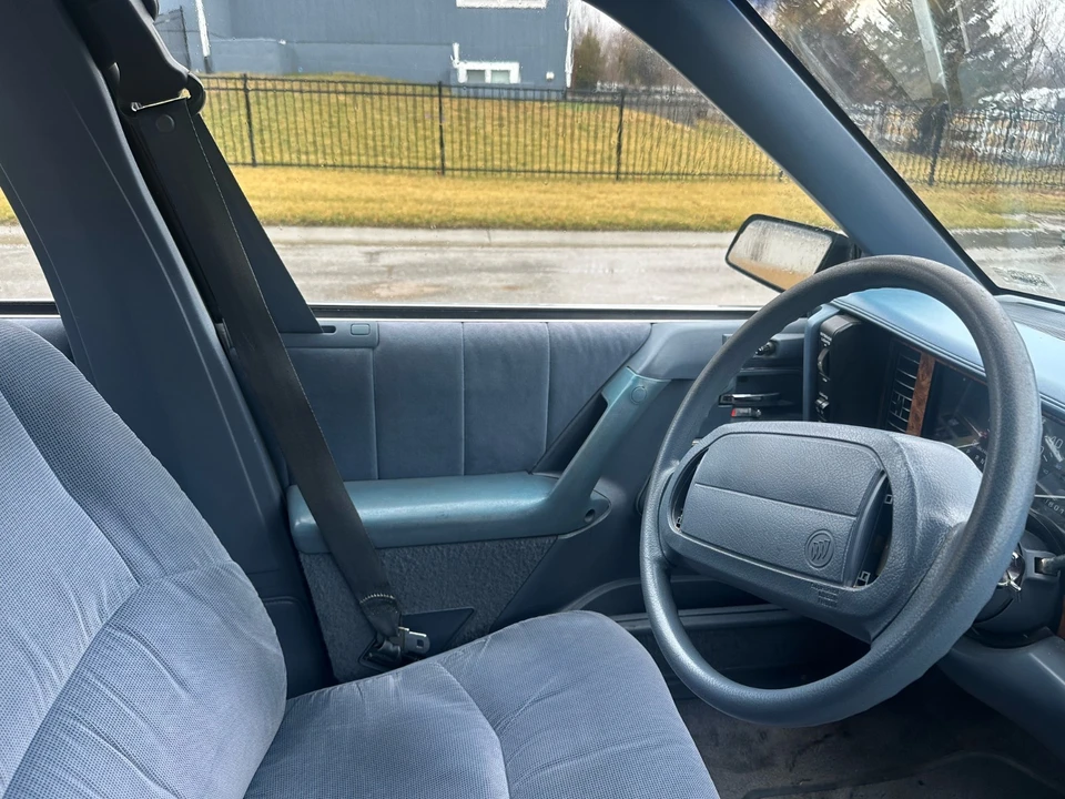 1996 Buick Century - Image 11 of 17