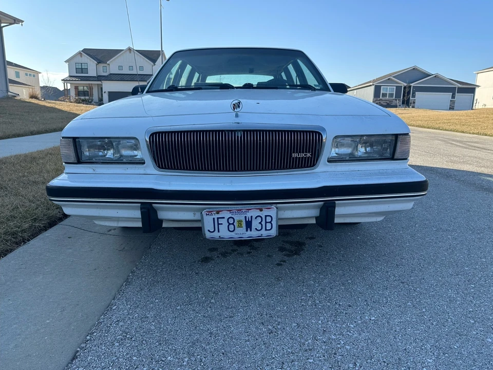 1996 Buick Century - Image 4 of 17