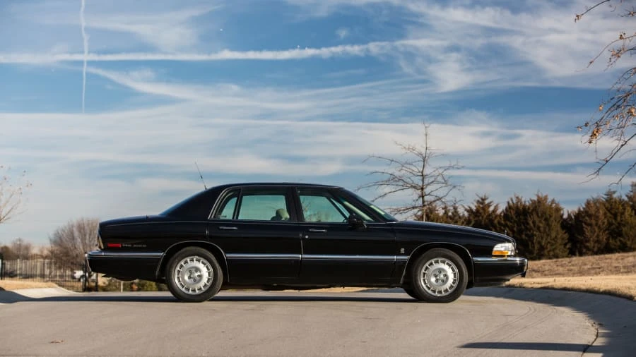 1996 Buick Park Avenue - Image 2 of 12