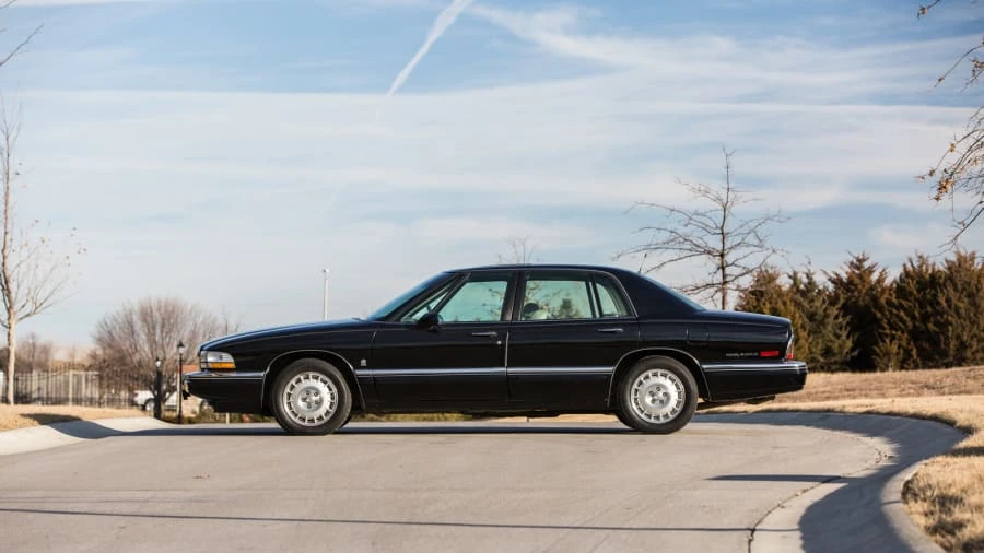 1996 Buick Park Avenue - Image 11 of 12