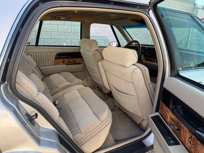 1996 Buick Park Avenue - Image 13 of 20