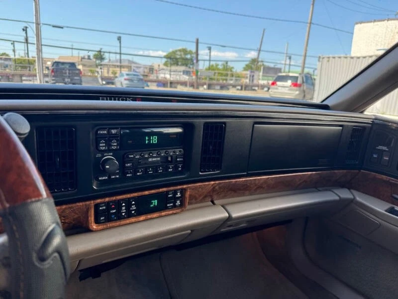 1996 Buick Park Avenue - Image 14 of 20