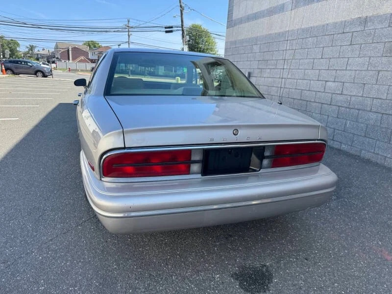 1996 Buick Park Avenue - Image 7 of 20