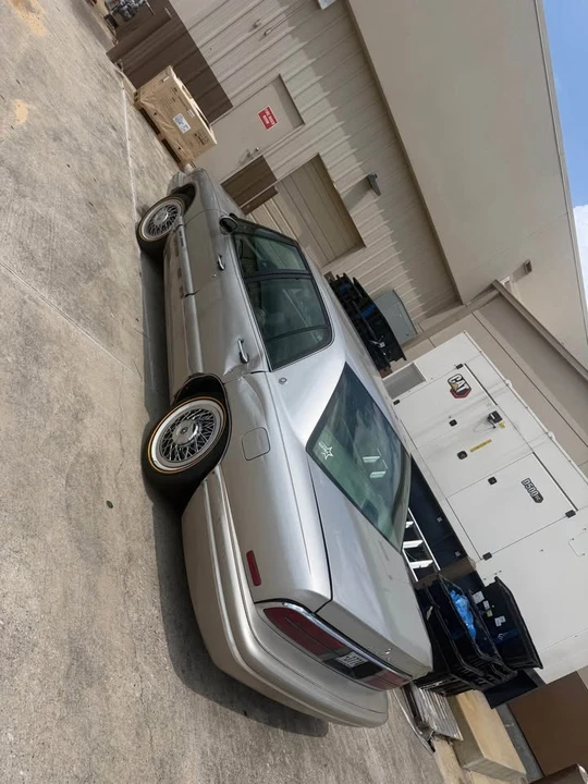 1996 Buick Park Avenue - Image 2 of 7
