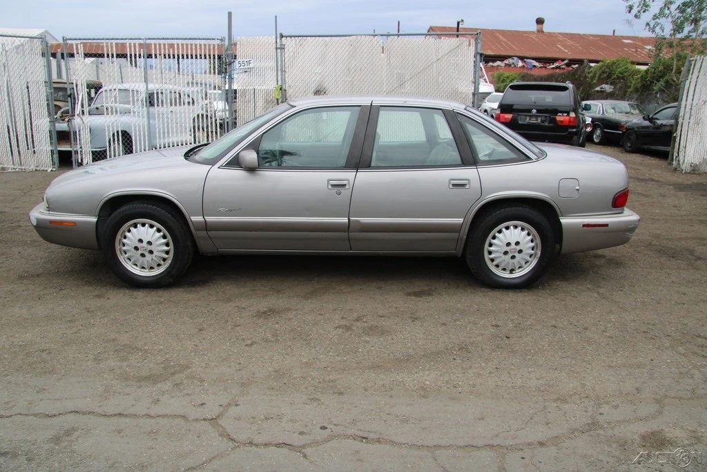 1996 Buick Regal - Image 3 of 21