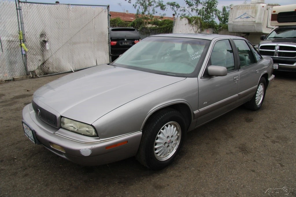 1996 Buick Regal - Image 2 of 21