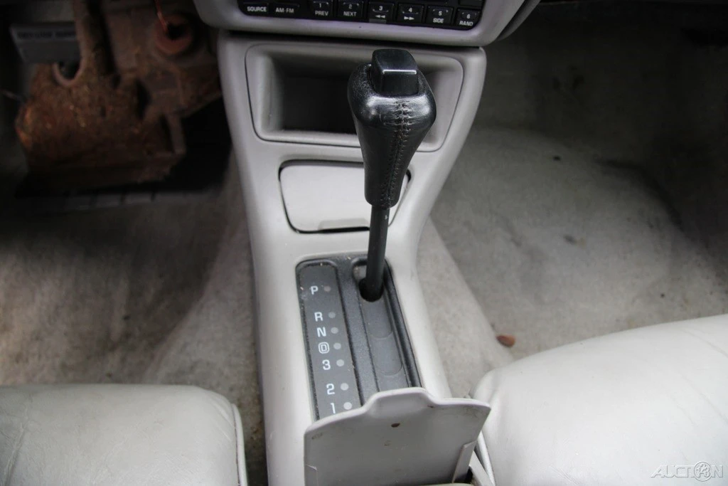 1996 Buick Regal - Image 18 of 21