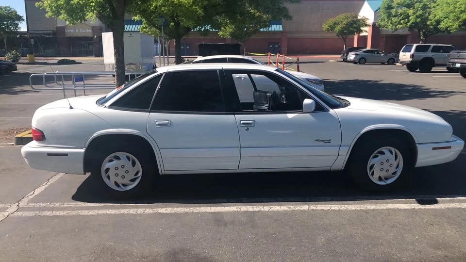 1996 Buick Regal - Image 4 of 5