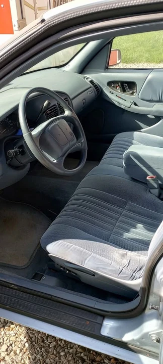 1996 Buick Regal - Image 3 of 10