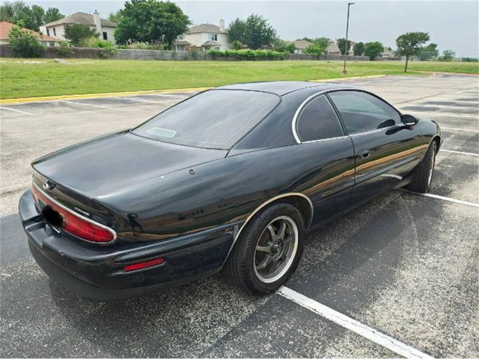 1996 Buick Riviera 8th Gen - Image 2 of 20