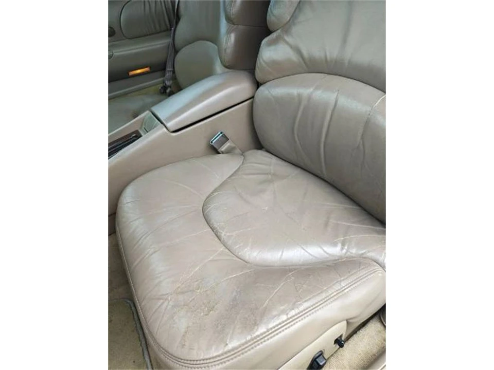 1996 Buick Riviera 8th Gen - Image 6 of 20