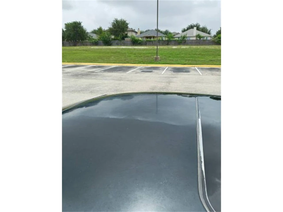 1996 Buick Riviera 8th Gen - Image 16 of 20