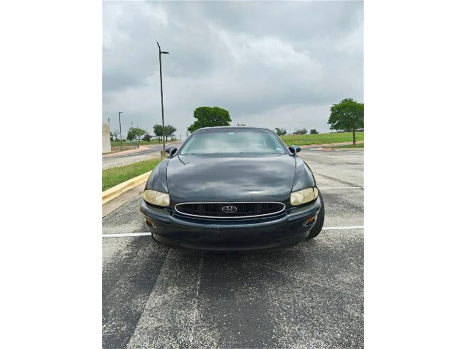 1996 Buick Riviera 8th Gen - Image 14 of 20