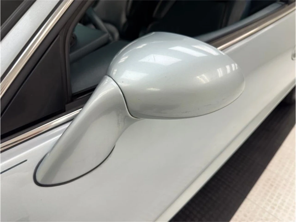 1996 Buick Riviera 8th Gen - Image 15 of 31