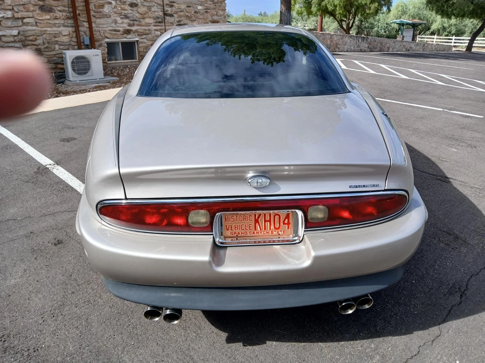 1996 Buick Riviera 8th Gen - Image 7 of 29