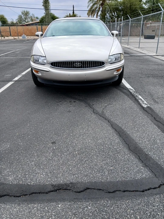 1996 Buick Riviera 8th Gen - Image 12 of 29