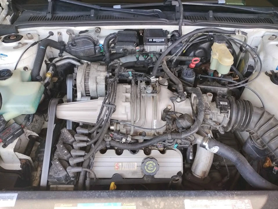 1996 Buick Riviera 8th Gen - Image 3 of 6
