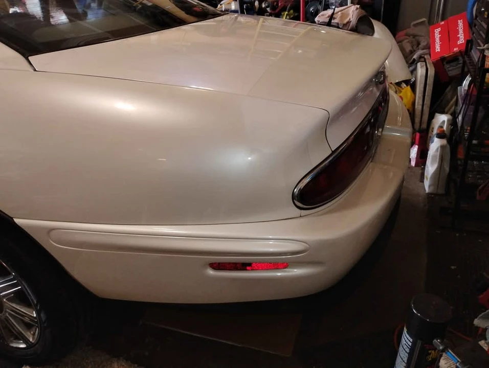 1996 Buick Riviera 8th Gen - Image 6 of 6