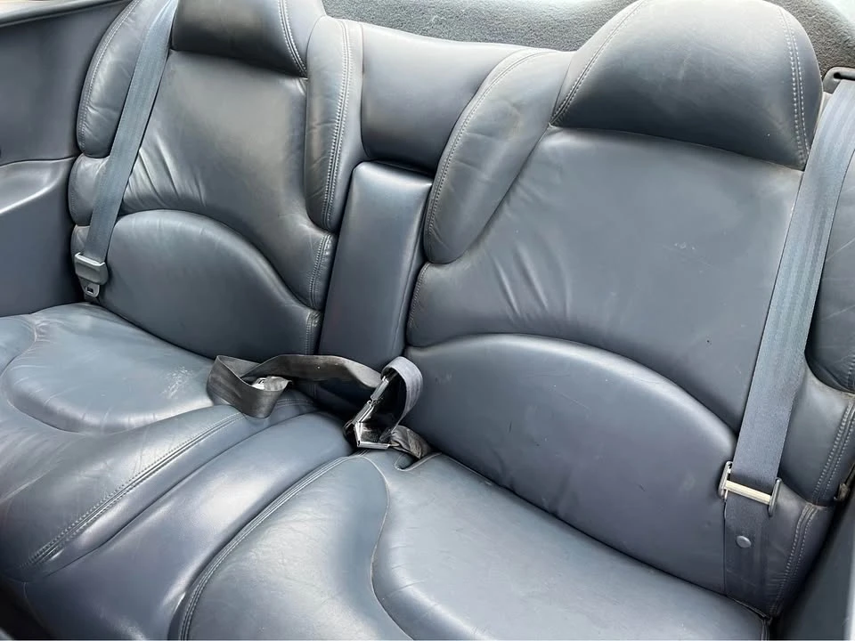 1996 Buick Riviera 8th Gen - Image 7 of 11