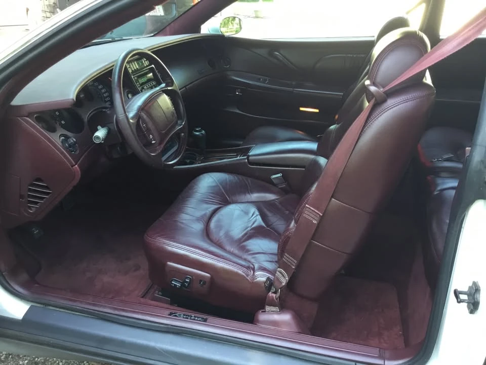 1996 Buick Riviera 8th Gen - Image 6 of 12