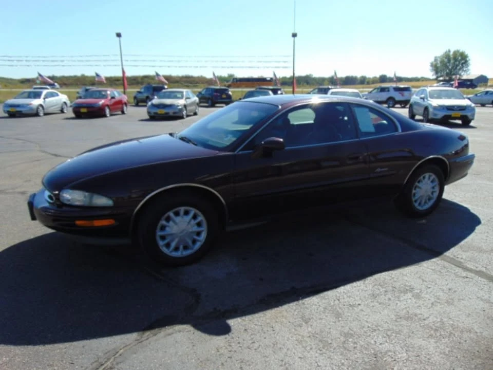 1996 Buick Riviera 8th Gen - Image 5 of 20